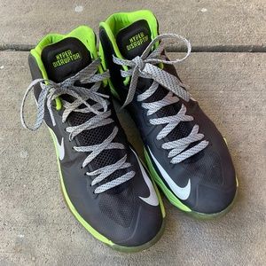 COPY - Nike Zoom Hyperdisruptor Basketball Shoe
